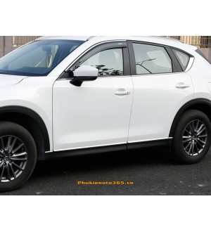 Nẹp viền cửa ngoài chống va đập thép không gỉ Mazda CX-5 2018